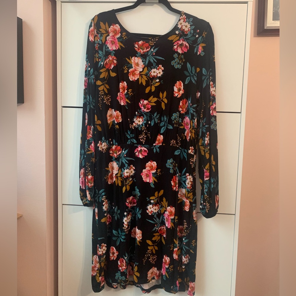 LOFT Petite Black Floral Bar Back Fit & Flare Cocktail Dress NWT Size 12 - Picture 8 of 9